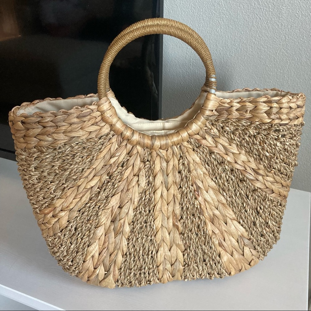 Braided Straw Summer Zip Bag